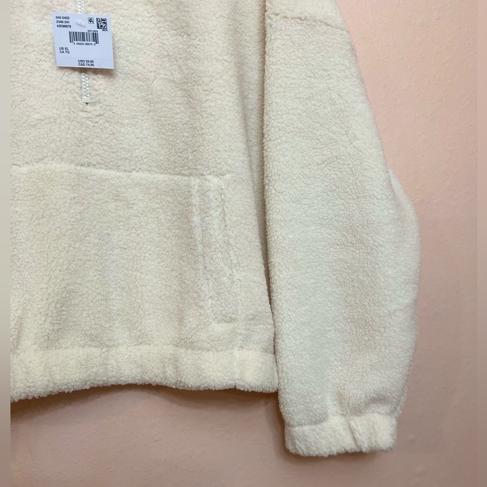 American Eagle Cropped Sherpa Quarter-Zip Sweatshirt - Picture 5 of 6